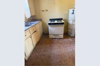 1421 E Ann Arbor Avenue, Dallas, TX 75216 - Photo 4