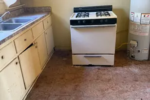 1421 E Ann Arbor Ave, Dallas, TX 75216 - Photo 4