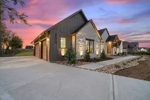 300 Ryker Ln, Gunter, TX 75058 - Photo 2