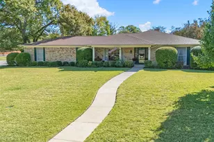 6401 Lansdale Rd, Fort Worth, TX 76116 - Photo 2