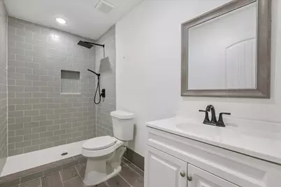 3236 Tom Ellen Street, Fort Worth, TX 76111 - Photo 10