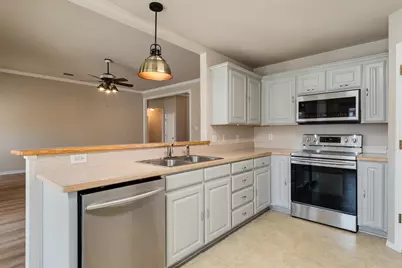 706 Lakeview Drive, Alvarado, TX 76009 - Photo 6