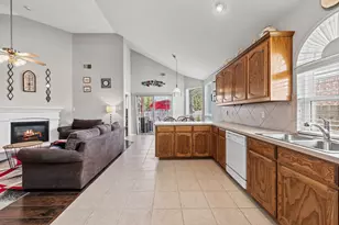 12717 Hannahsville Ln, Fort Worth, TX 76244 - Photo 12