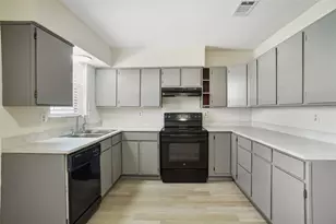 2537 Vickie St, Mesquite, TX 75149 - Photo 10