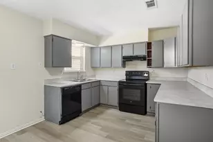 2537 Vickie St, Mesquite, TX 75149 - Photo 10