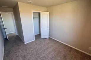 325 Wildrose Cir, Cleburne, TX 76033 - Photo 20