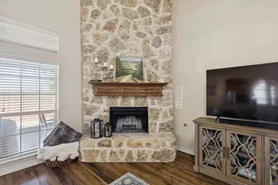 2228 Bald Eagle Way, Grand Prairie, TX 75052 - Photo 8