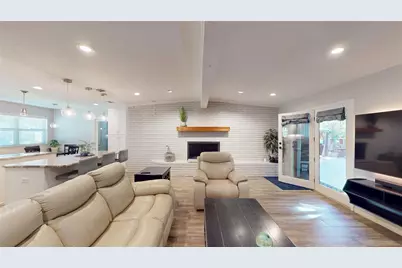 1407 Woodridge Circle, Euless, TX 76040 - Photo 4