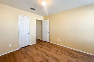 220 Cres Ridge Dr, Fort Worth, TX 76140 - Photo 16