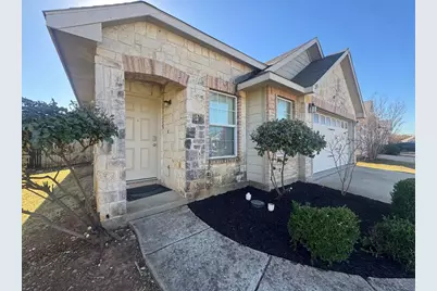 220 Crescent Ridge Drive, Fort Worth, TX 76140 - Photo 2