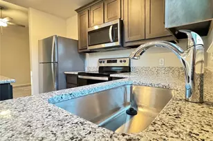 6463 Texas Bluebell Dr, Dallas, TX 75241 - Photo 10