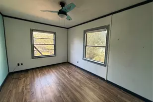 318 N Dale Ave, Stephenville, TX 76401 - Photo 8