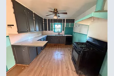 318 N Dale Avenue, Stephenville, TX 76401 - Photo 2