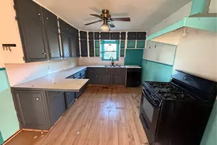 318 N Dale Ave, Stephenville, TX 76401 - Photo 2