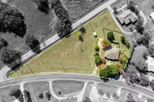 616 S Files St, Itasca, TX 76055 - Photo 2