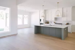 1027 Twin Creeks Dr, Weatherford, TX 76088 - Photo 4