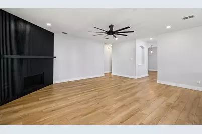 3840 Overlook Court, The Colony, TX 75056 - Photo 10