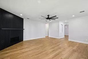 3840 Overlook Ct, The Colony, TX 75056 - Photo 10