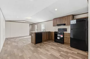 5422 Clear View Dr, Granbury, TX 76048 - Photo 8