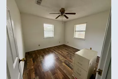 300 Denton Court, Collinsville, TX 76233 - Photo 24