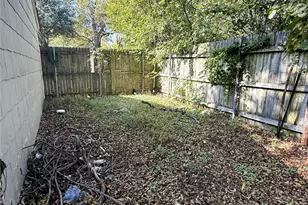 1444 W 6th Ave, Corsicana, TX 75110 - Photo 8