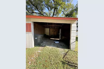 1444 W 6th Avenue, Corsicana, TX 75110 - Photo 34