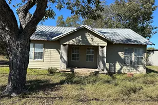 701 E Jefferson Ave, Whitney, TX 76692 - Photo 2