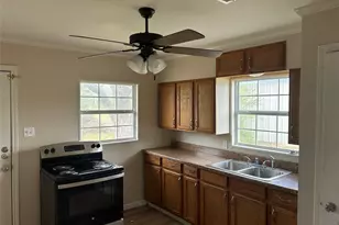 701 E Jefferson Ave, Whitney, TX 76692 - Photo 4