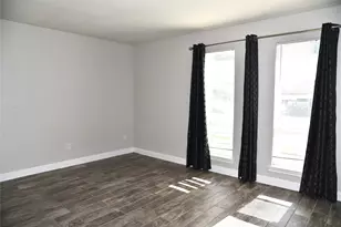 1001 Roky Ct, Fort Worth, TX 76114 - Photo 10