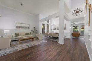 1923 Little Fawn Ct, Lewisville, TX 75067 - Photo 2