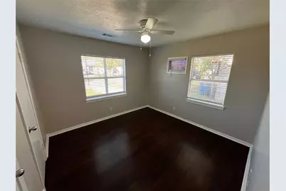 3248 S Llewellyn Avenue, Dallas, TX 75224 - Photo 14