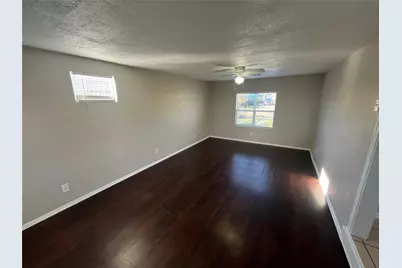 3248 S Llewellyn Avenue, Dallas, TX 75224 - Photo 4