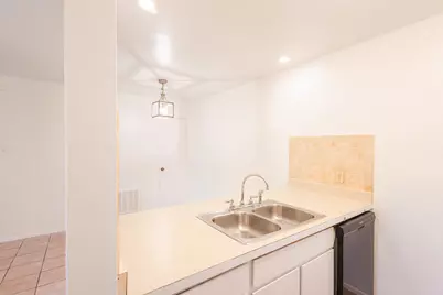5540 Boca Raton Boulevard #175, Fort Worth, TX 76112 - Photo 8