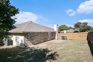 2112 Windhurst Dr, Arlington, TX 76015 - Photo 18