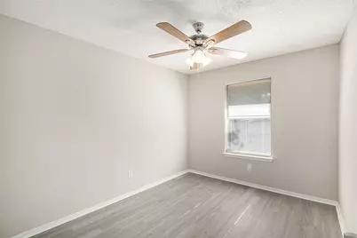 2112 Windhurst Drive, Arlington, TX 76015 - Photo 10