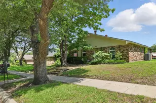 6318 Green Valley Dr, Garland, TX 75043 - Photo 32