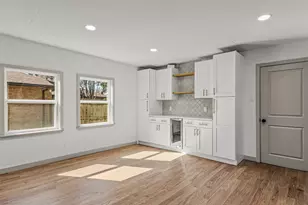 1301 Pecan Valley Dr, Garland, TX 75043 - Photo 10