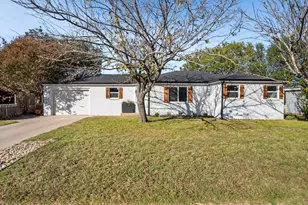 1318 W Water St, Weatherford, TX 76086 - Photo 1