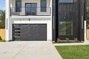 1035 Strickland St, Dallas, TX 75211 - Photo 2