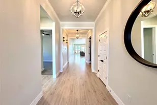 2402 Amesbury Dr, Midlothian, TX 76065 - Photo 2