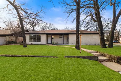 1917 Windlea Drive, Euless, TX 76040 - Photo 1