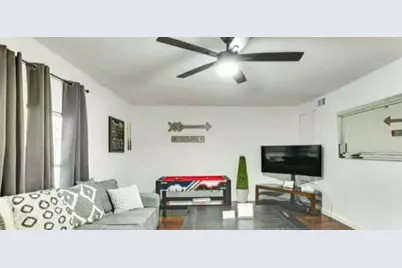 401 N Polk Street, Dallas, TX 75208 - Photo 2