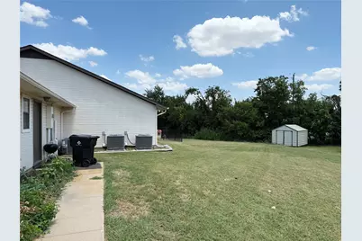1013 S Highway 377, Pilot Point, TX 76258 - Photo 4