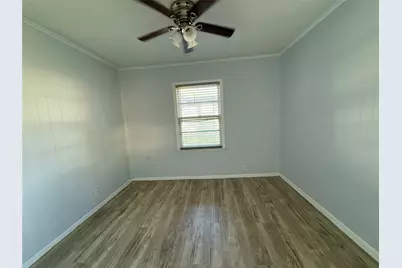 406 N College Street, Howe, TX 75459 - Photo 6