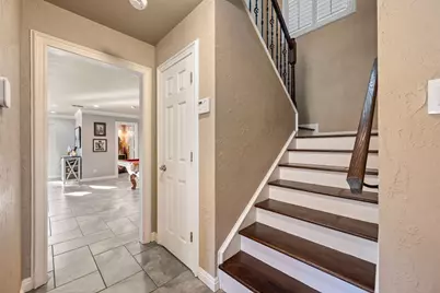 2209 Laurel Court, Bedford, TX 76021 - Photo 16