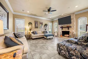 2209 Laurel Ct, Bedford, TX 76021 - Photo 2