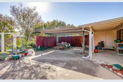 2428 Chestnut Way, Bedford, TX 76022 - Photo 36