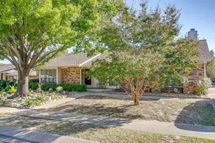 2428 Chestnut Way, Bedford, TX 76022 - Photo 4