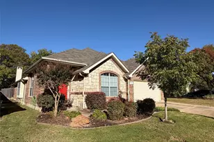4618 Island Bay Dr, Arlington, TX 76016 - Photo 2