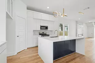 903 18th St, Dallas, TX 75216 - Photo 10